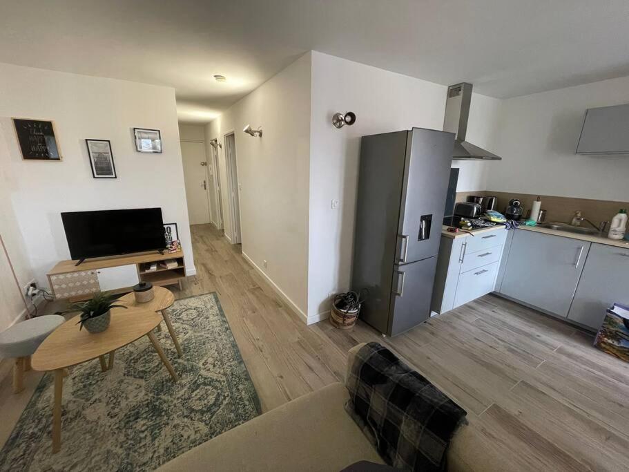 Tres Bel Appartement, Port Sanary, Exterior foto